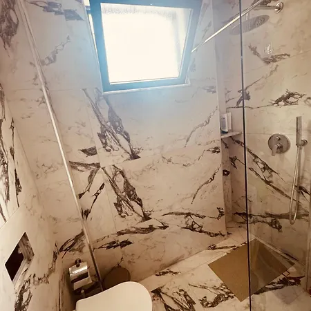 Blue Luxury - 20m De La Apartment